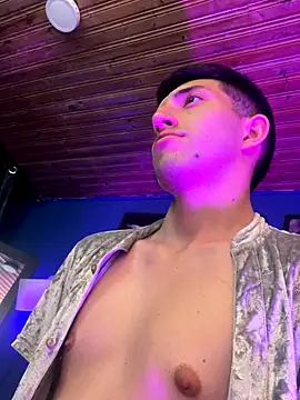 Snapshot of Un_Sluttyy chatting on November 8, 2025, 12:25 am Un Sluttyy online show from November 8, 2025, 12:25 am