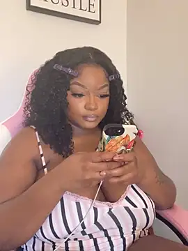 Fxncymuse online show from March 28, 2026, 1:56 pm