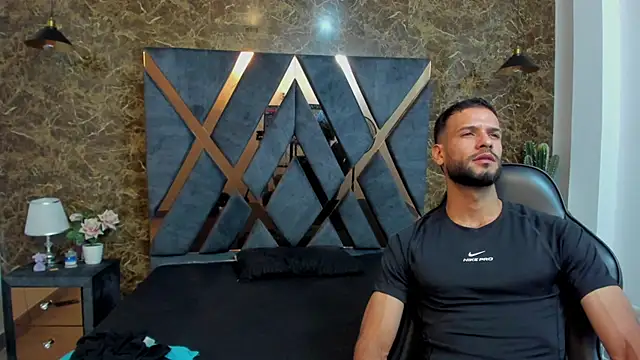 Snapshot of Jacob_Benelli chatting on February 13, 2026, 11:27 pm Jacob Benelli online show from February 13, 2026, 11:27 pm