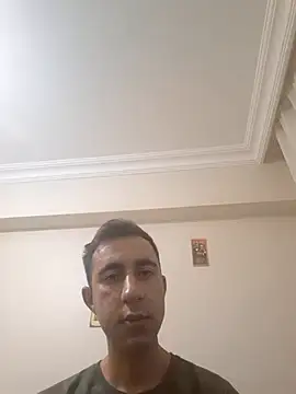 Snapshot of slowdownricK_ chatting on November 8, 2025, 8:23 pm slowdownricK online show from November 8, 2025, 8:23 pm