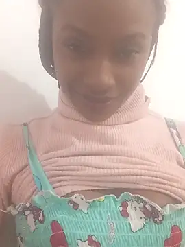 Snapshot of Aliis_Love chatting on January 17, 2026, 10:02 pm Aliis Love online show from January 17, 2026, 10:02 pm