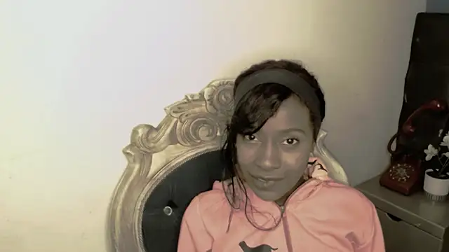 Aliis Love online show from November 30, 2025, 7:47 pm