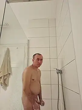 TirelessLot3 online show from April 10, 2026, 8:49 pm