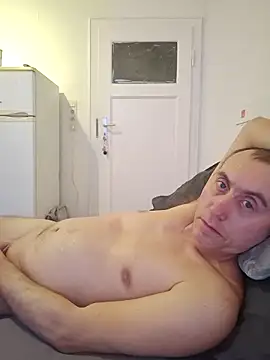 TirelessLot3 online show from April 19, 2026, 1:06 am