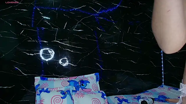 Morita 18  online show from November 22, 2025, 3:05 am