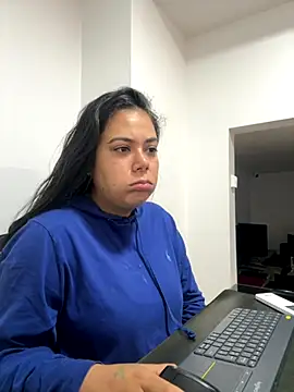 LorieFerrer online show from October 16, 2025, 2:36 pm