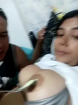 LorieFerrer online show from January 29, 2025, 9:39 pm