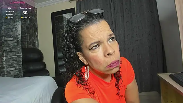 MilfBrenda online show from December 3, 2025, 8:19 pm