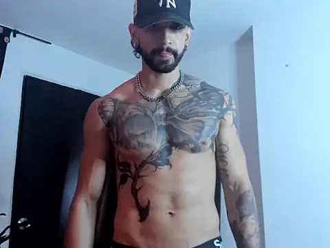 vanhelcy online show from December 3, 2025, 6:40 pm