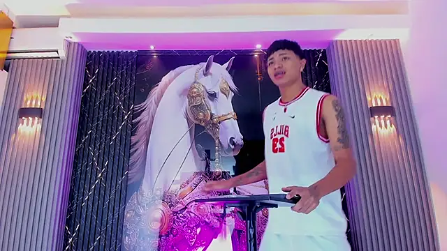 Extreme Power  online show from November 18, 2025, 4:16 am