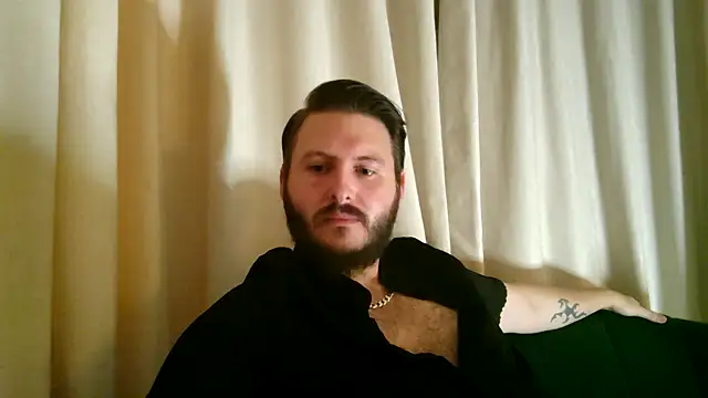 Dragonite2626 online show from November 16, 2025, 10:35 pm