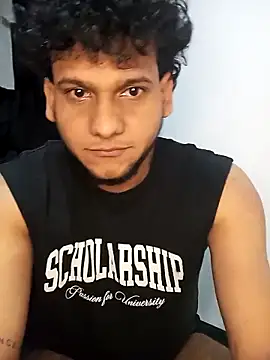 Snapshot of prototipoA45 chatting on November 28, 2025, 12:33 am prototipoA45 online show from November 28, 2025, 12:33 am