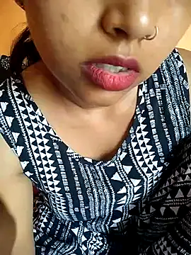 Sexy Divya   online show from June 11, 2026, 5:26 am