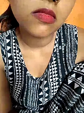 Sexy Divya   online show from June 21, 2026, 7:47 am