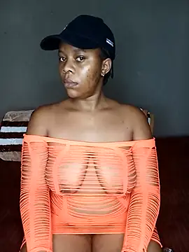 Snapshot of Emmylove-xr25 chatting on November 29, 2025, 6:35 am Emmylove-xr25 online show from November 29, 2025, 6:35 am