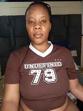 Snapshot of Emmylove-xr25 chatting on June 2, 2026, 2:22 am Emmylove-xr25 online show from June 2, 2026, 2:22 am