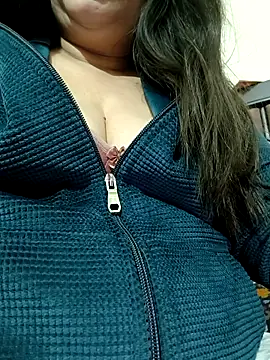 Snapshot of Cutegirl_789 chatting on December 4, 2025, 7:24 pm Cutegirl 789 online show from December 4, 2025, 7:24 pm