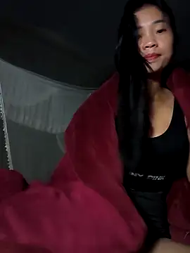 Snapshot of Lynly_k2 chatting on November 14, 2025, 12:53 pm Lynly k2 online show from November 14, 2025, 12:53 pm