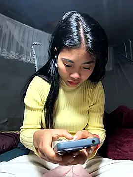 Snapshot of Lynly_k2 chatting on January 8, 2026, 10:10 am Lynly k2 online show from January 8, 2026, 10:10 am