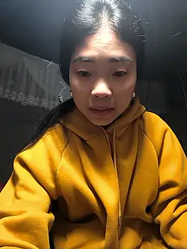 Snapshot of Lynly_k2 chatting on January 11, 2026, 1:12 am Lynly k2 online show from January 11, 2026, 1:12 am