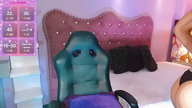 AnnaRouseQueen online show from November 27, 2025, 3:51 am