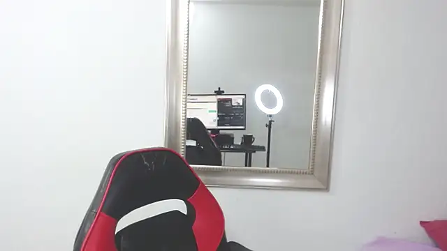 MariaVex online show from November 11, 2025, 3:18 pm