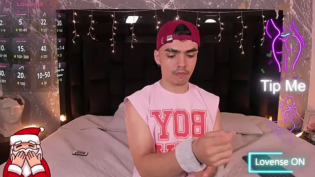 NicoKingg  online show from December 23, 2025, 5:18 am