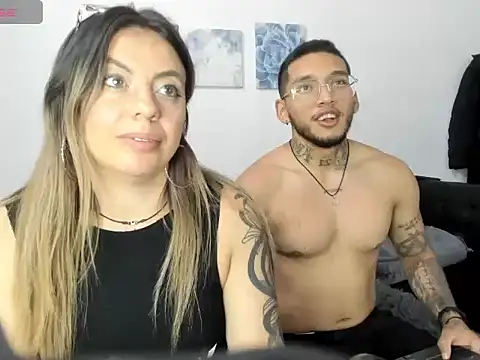 ariannawil online show from November 19, 2025, 1:49 am