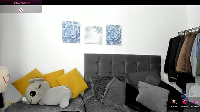 Snapshot of ariannawil chatting on March 1, 2026, 10:54 pm ariannawil online show from March 1, 2026, 10:54 pm