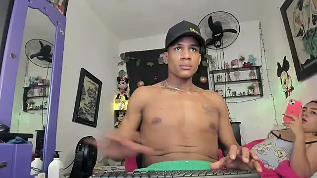 JUANBIGCOCK21CM online show from December 23, 2025, 3:17 am