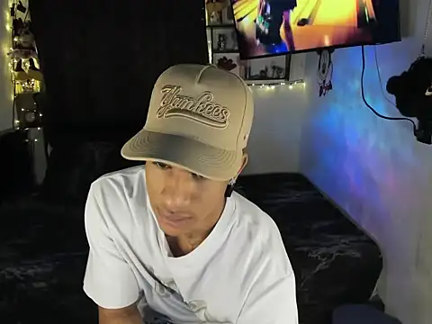 JUANBIGCOCK21CM online show from July 12, 2026, 3:24 pm