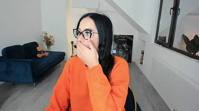 AnyaEvy online show from January 17, 2026, 4:16 am