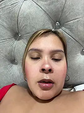 MelodySanz online show from February 6, 2026, 2:40 am