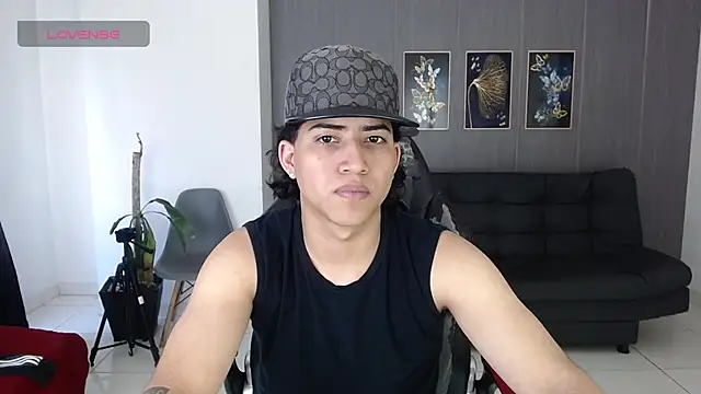 jeipyhot 21  online show from November 7, 2025, 8:35 pm