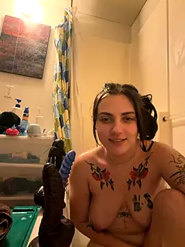 Snapshot of XxHotRodHarlotxX chatting on November 19, 2025, 7:30 am XxHotRodHarlotxX online show from November 19, 2025, 7:30 am