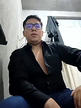 MiltonCede online show from November 16, 2025, 6:51 am