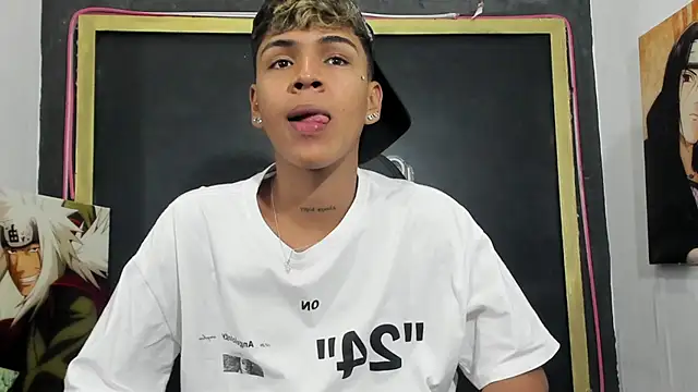 Timmy Kiing  online show from December 18, 2025, 9:29 pm