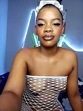 Snapshot of Eve_Scarlet chatting on February 24, 2026, 10:21 pm Eve Scarlet online show from February 24, 2026, 10:21 pm