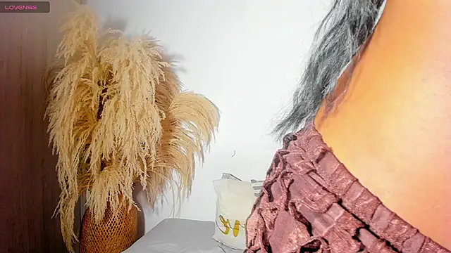 Deniis01 online show from November 11, 2025, 4:29 am