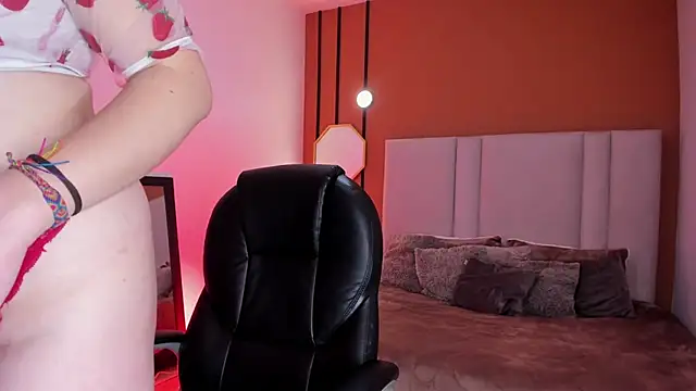 Dakhota Rouge online show from April 18, 2026, 4:26 am