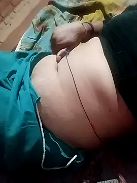 Karina jann online show from April 17, 2026, 3:37 pm