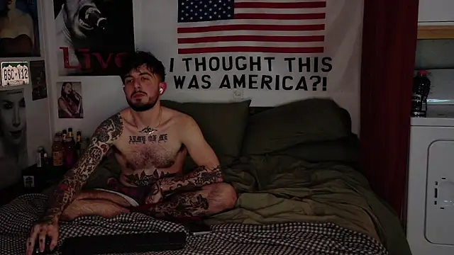 holefur2 online show from November 19, 2025, 10:37 am