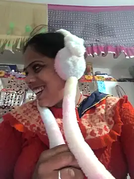 Hot suini online show from January 6, 2026, 2:54 pm