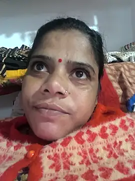 Hot suini online show from December 19, 2025, 6:38 am