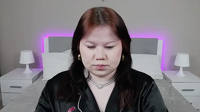 Snapshot of EvaNova_ chatting on February 1, 2026, 8:23 am EvaNova online show from February 1, 2026, 8:23 am