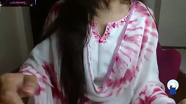 Snapshot of DesireBliss chatting on February 18, 2026, 8:38 pm DesireBliss online show from February 18, 2026, 8:38 pm