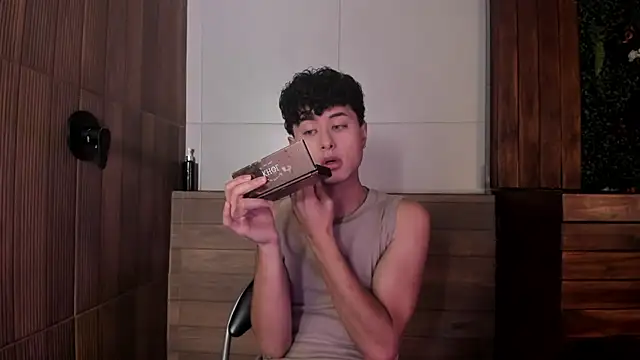 Noah dupont  online show from November 28, 2025, 12:27 pm