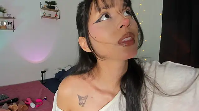 Snapshot of Tamara_Aluna_ chatting on July 30, 2026, 6:18 pm Tamara Aluna online show from July 30, 2026, 6:18 pm