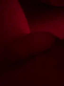 Snapshot of groschibre40100 chatting on November 16, 2025, 11:19 pm groschibre40100 online show from November 16, 2025, 11:19 pm