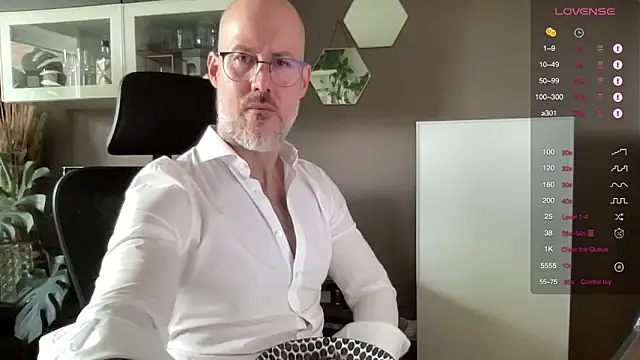 the new fit rubinho online show from May 7, 2026, 7:45 am